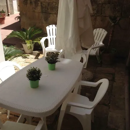 بيت للعطل La Casetta Di Cuccio إينّا